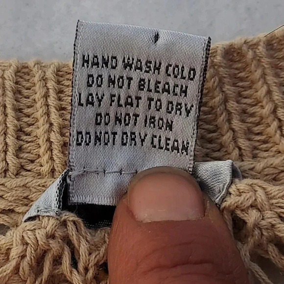 Chicos Light Brown/Gold Glittered Open Knit Sweater Size 1 - Picture 8 of 9